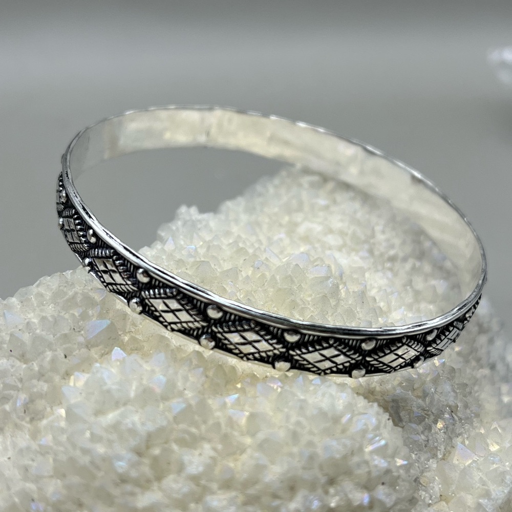 Elegant Silver Sterling Bangle Bracelet